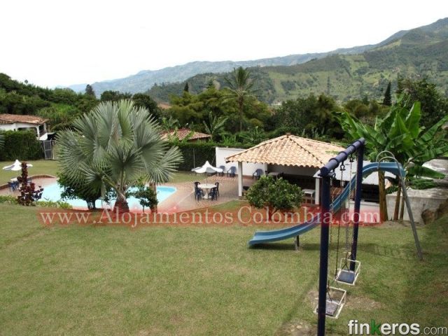 ALOJAMIENTOS COLOMBIA - Finca en Copacabana, Antioquia